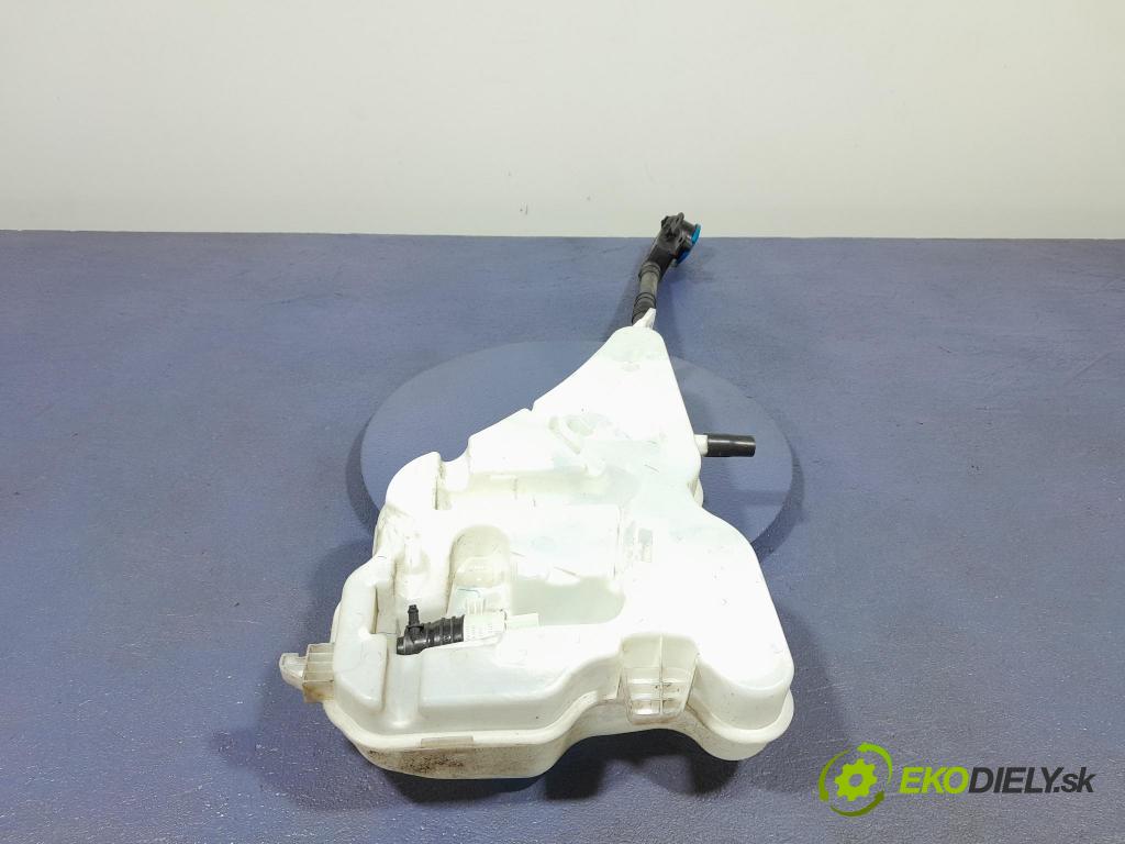 Bmw Seria 3 2023 nádržka Podložka: 9481773