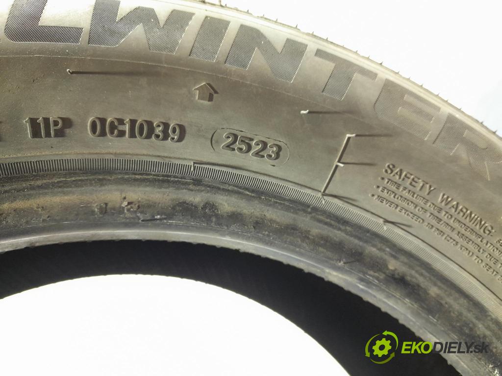 Opel Astra 2012 pneumatiky: Zima 6972508645356