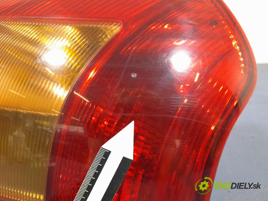Toyota Corolla 2003 světlo Zad: Práva: Mimo: