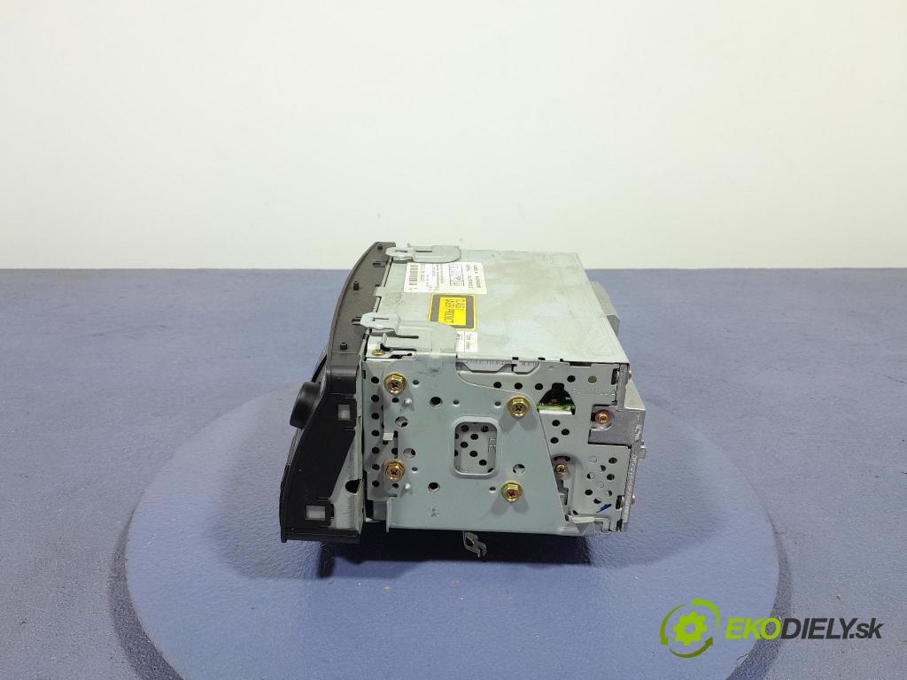 Toyota Corolla 2003 Radio I Navigace: 86120-02260