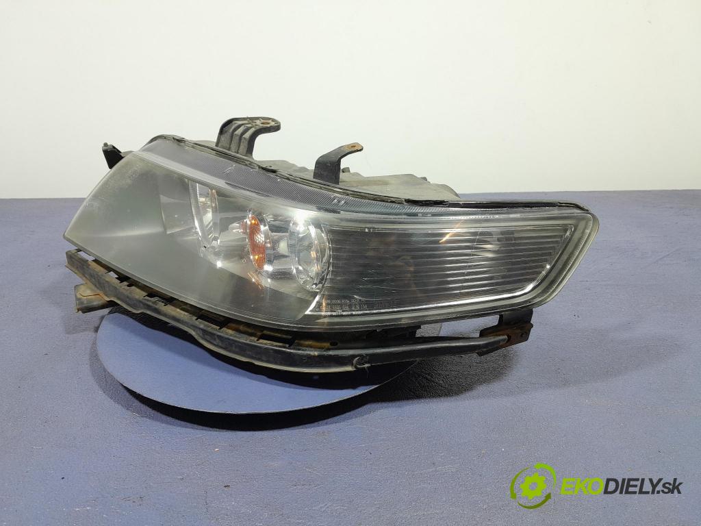 Honda Accord 2004 Reflektor: Vľavo: P2928