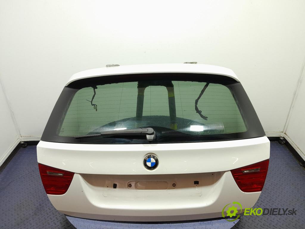 Bmw Seria 3 2009 zadní dveře kufra: kufr