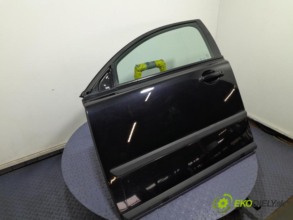 Volvo S40 2006 dvere Predné Vľavo: