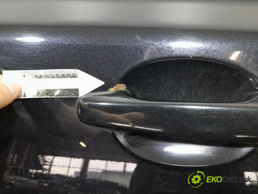 Volvo S40 2006 dvere Predné Vľavo: