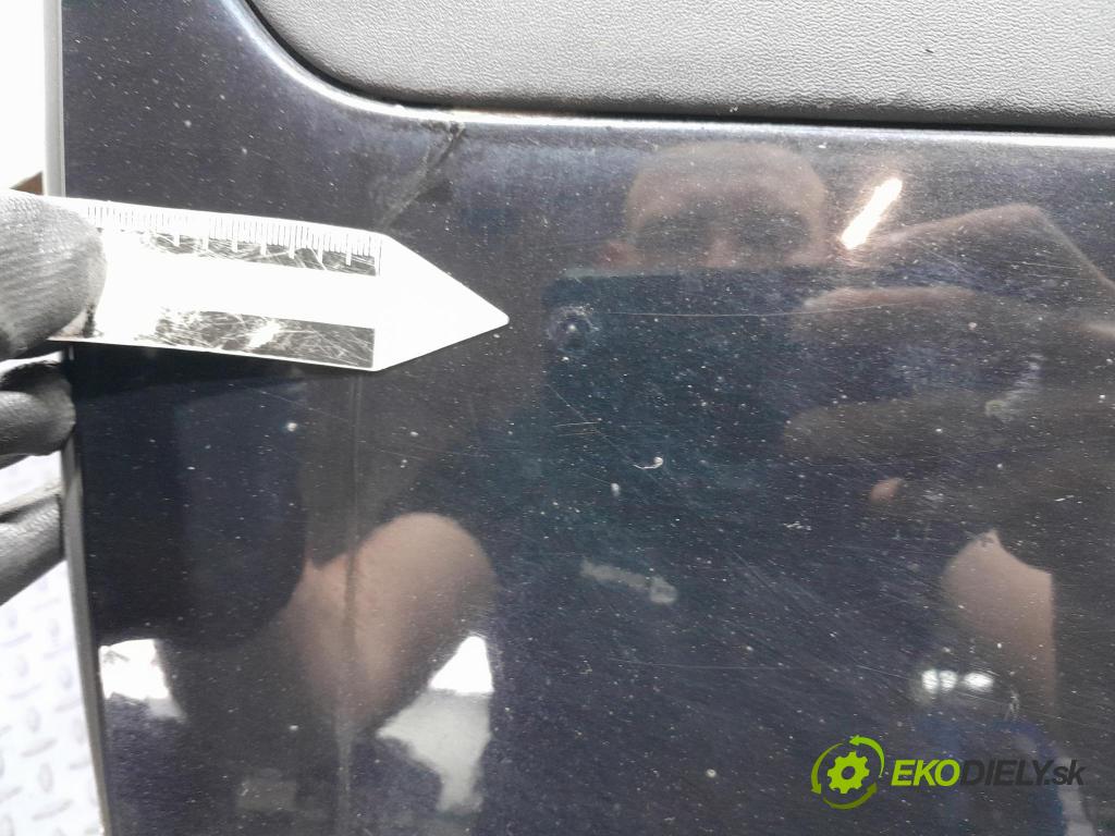 Volvo S40 2006 dvere Predné Vľavo: