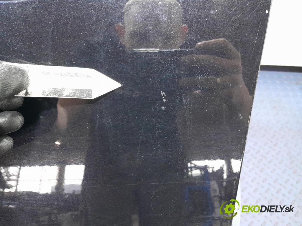 Volvo S40 2006 dvere Predné Vľavo: