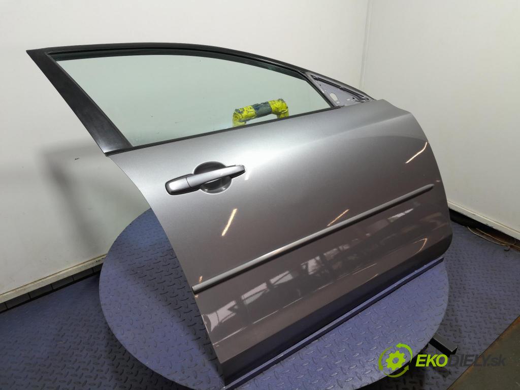 Mazda 3 2006 dvere Predné pravé