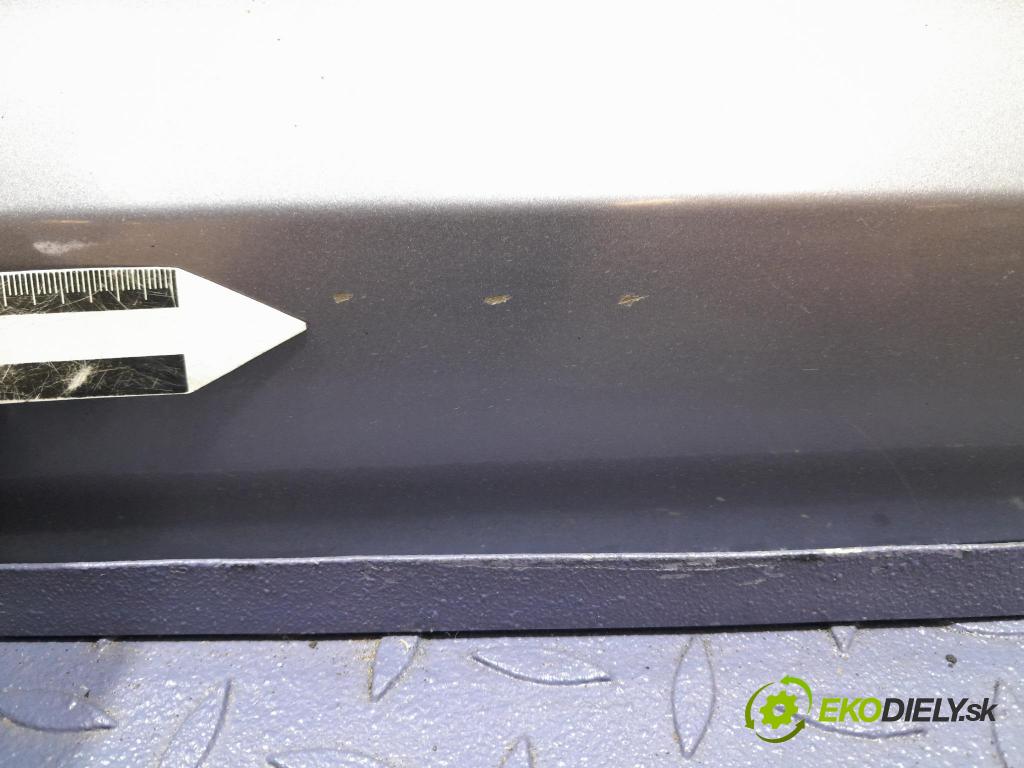 Mazda 3 2006 dvere Predné Vľavo: