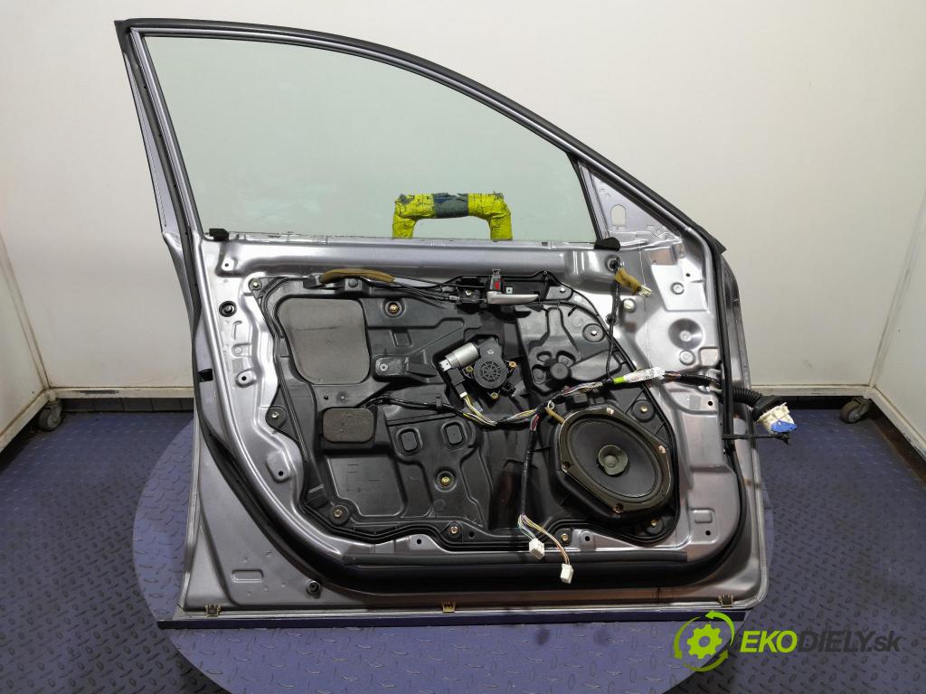 Mazda 3 2006 dvere Predné Vľavo: 