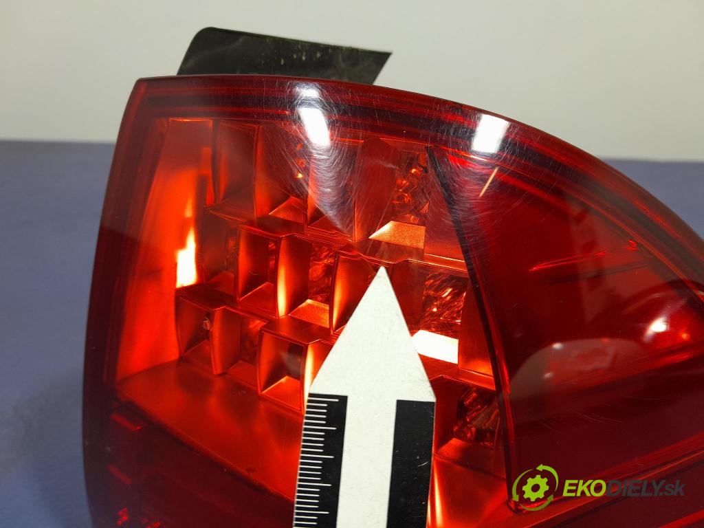 Bmw Seria 3 2009 svetlo / reflektor zad Prava: Vonkajsia: 7289432
