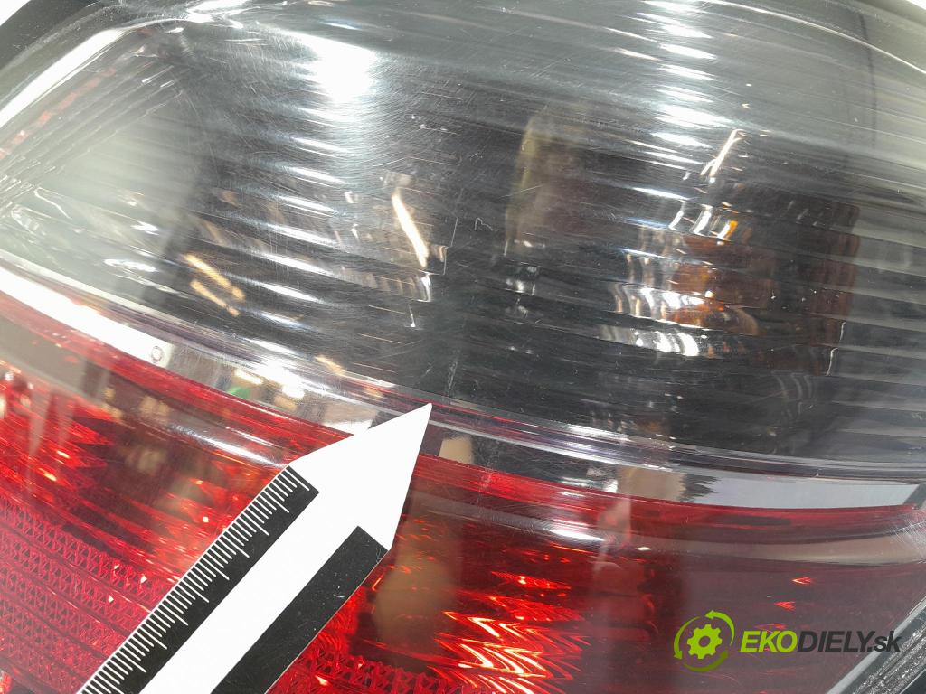 Opel Astra 2012 svetlo / reflektor zad Prava: Vonkajsia: