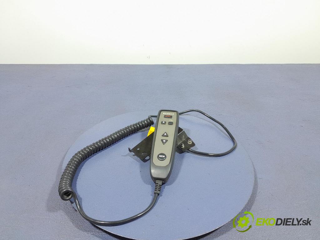 Renault Midlum 2011 riadiaca jednotka 7420756755