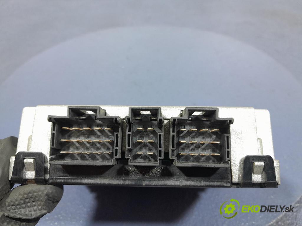 Renault Midlum 2011 riadiaca jednotka svetiel 20851690