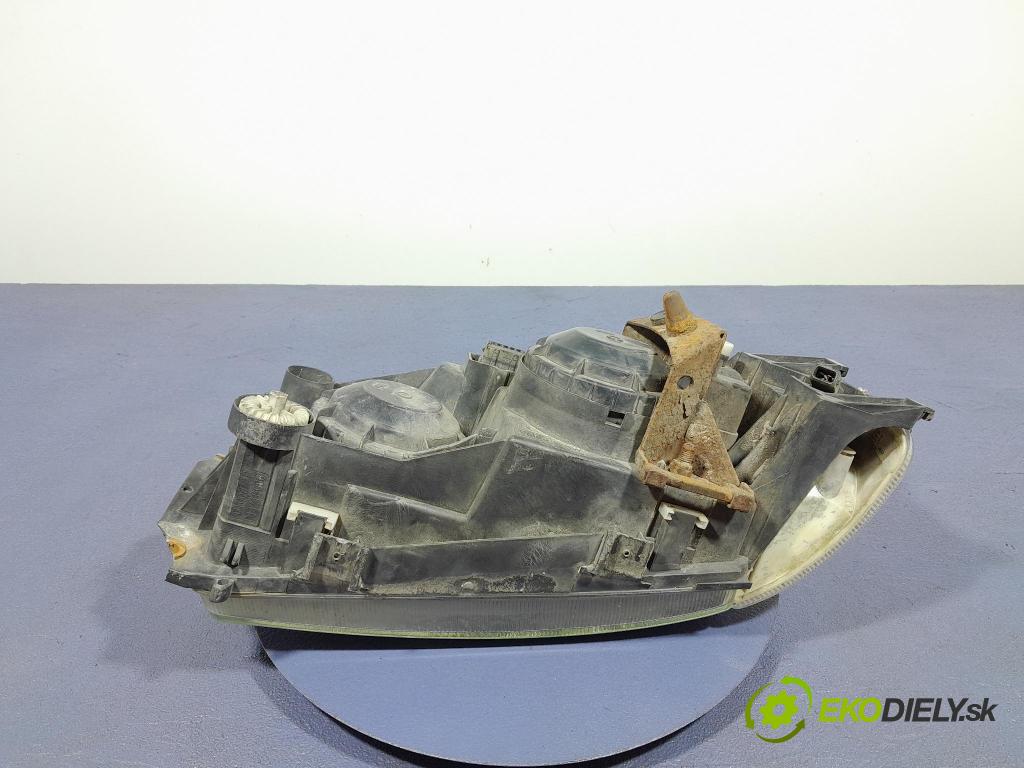 Renault Midlum 2011 Reflektor: v pravo: