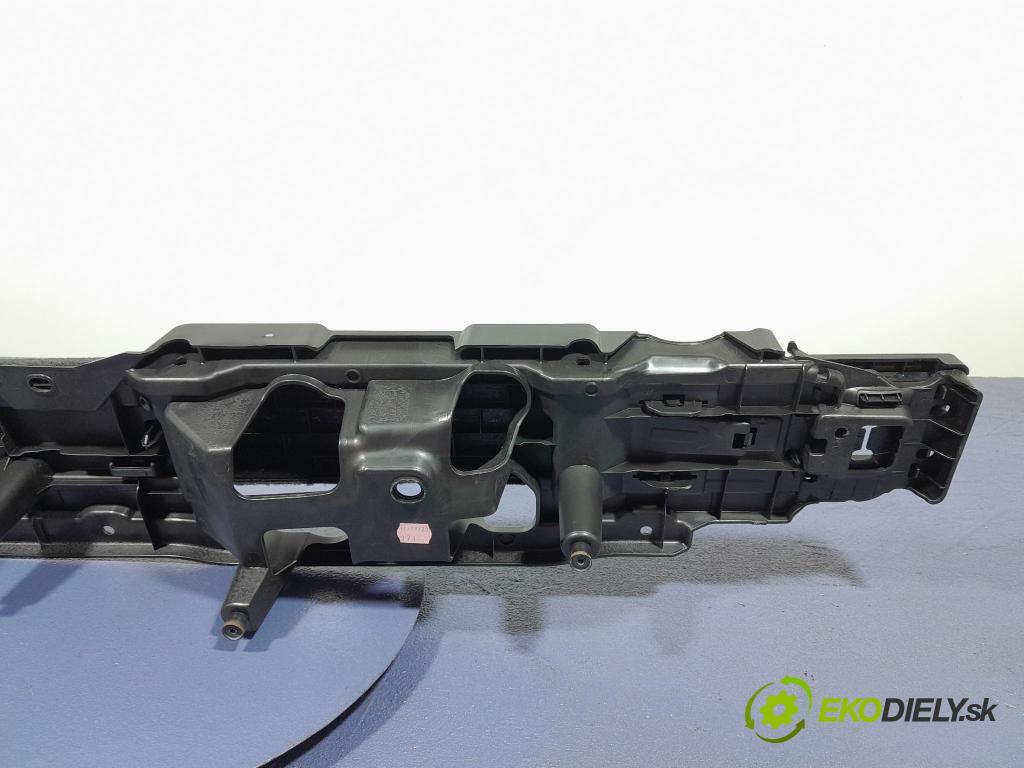 Bmw X6 2023 kryt Plast: Interiéry: 7470948