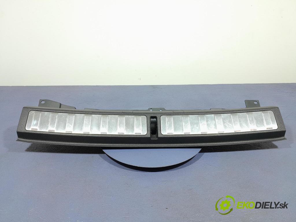 Bmw X6 2023 kryt Plast: Interiéry: 7470942