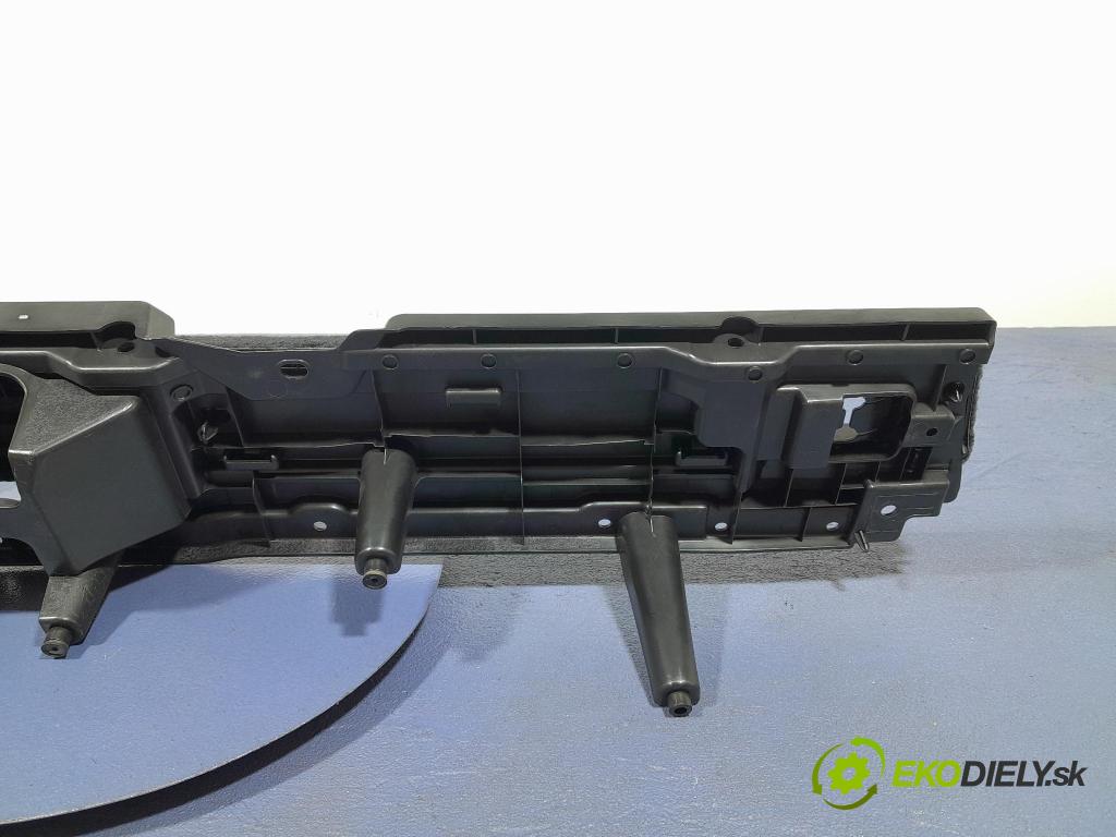 Bmw X6 2023 kryt Plast: Interiéry: 7470947
