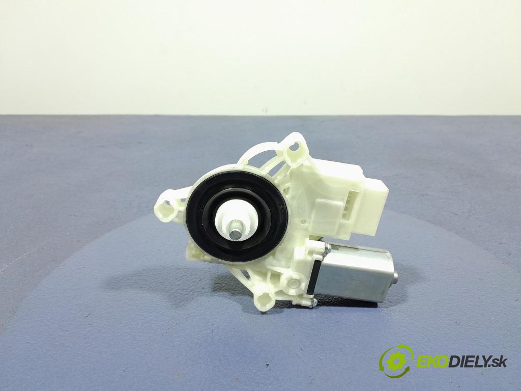Bmw X6 2023 mechanismus stahování Sklenka: před v pravo: 9450070