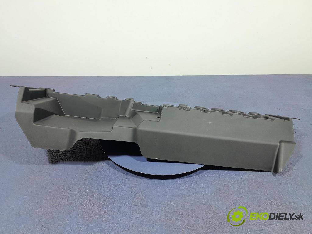Bmw X6 2023 kryt Plast: Interiéry: 7470940