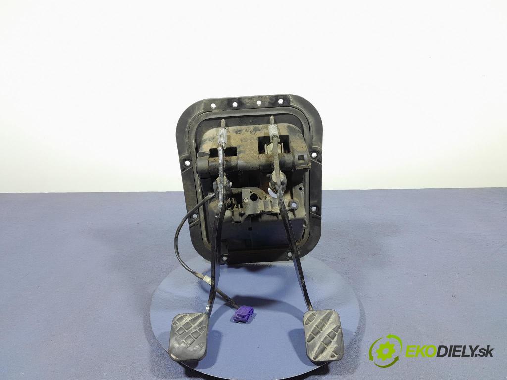 Renault Midlum 2011 pedály 7421344619
