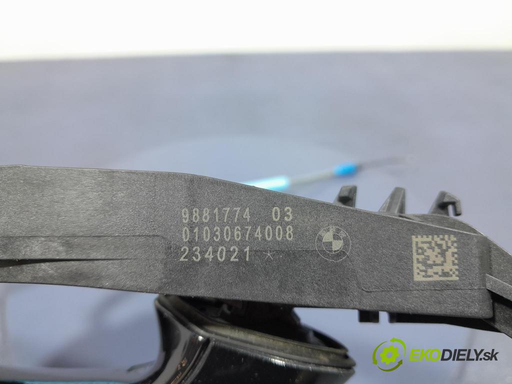 Bmw X6 2023 klika Zad: Práva: 9881774