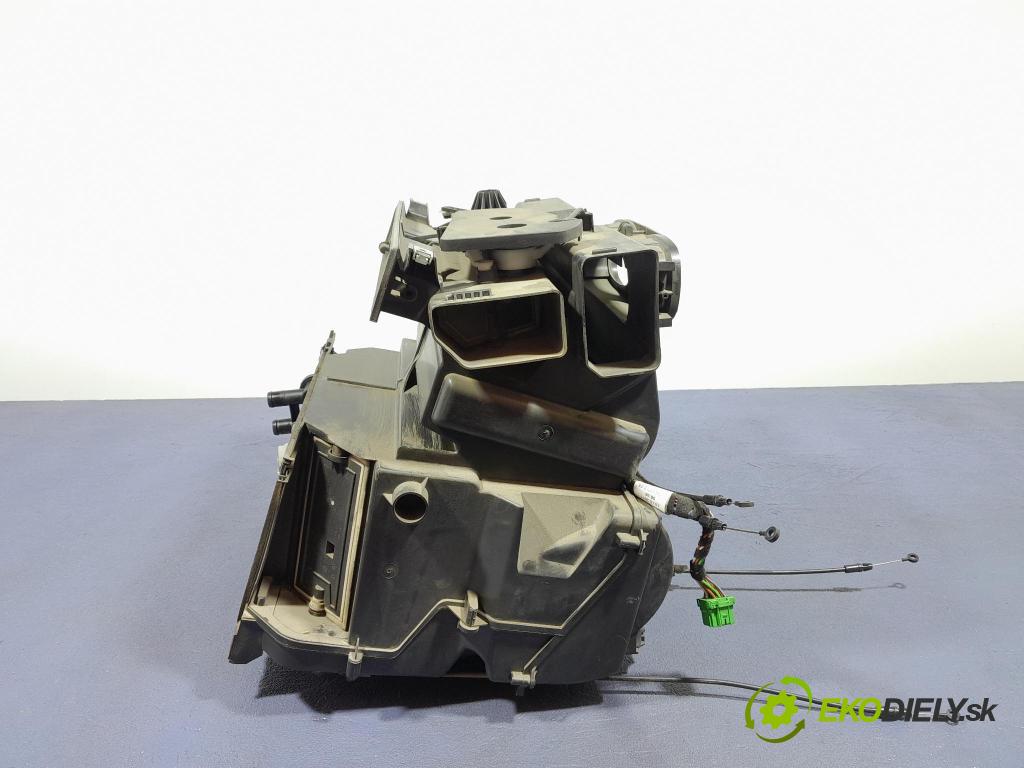 Renault Midlum 2011 radiátor 7421175390