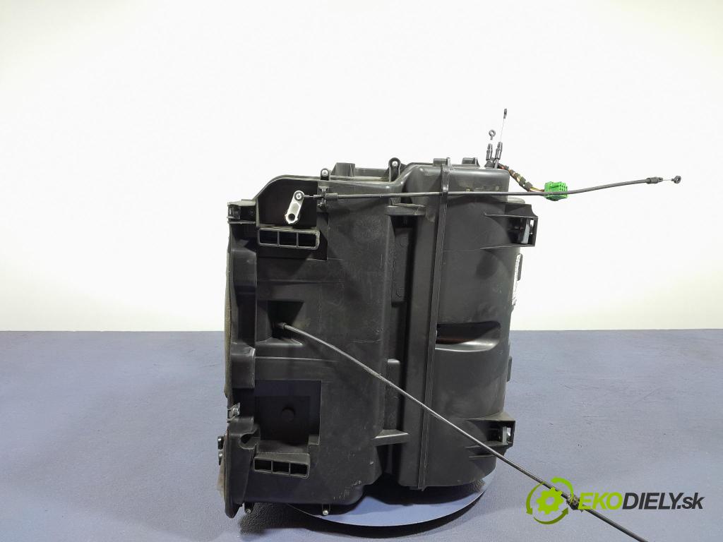 Renault Midlum 2011 radiátor 7421175390