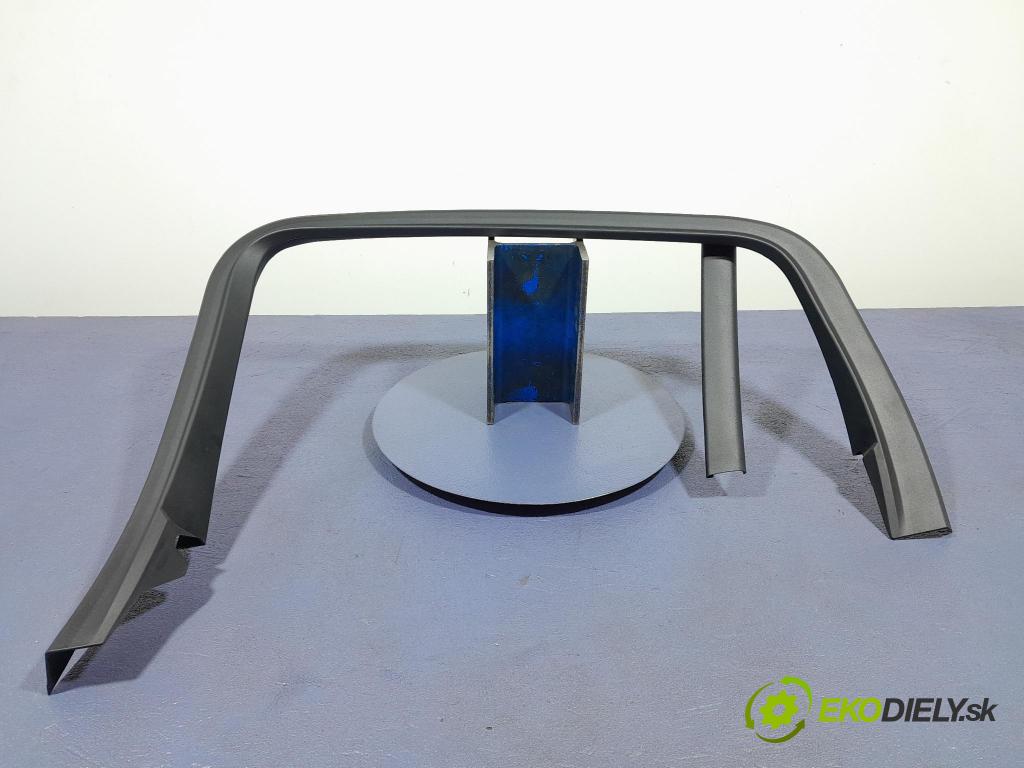 Bmw X6 2023 kryt Plast: Interiéry: 7455698