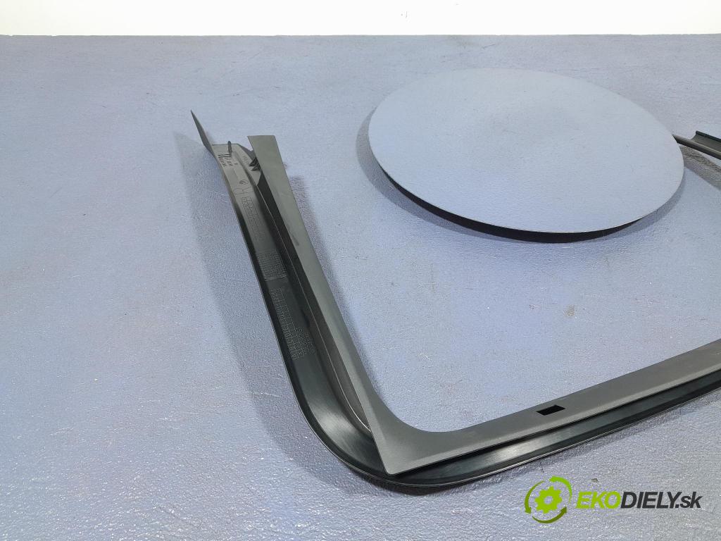 Bmw X6 2023 kryt Plast: Interiéry: 7455698