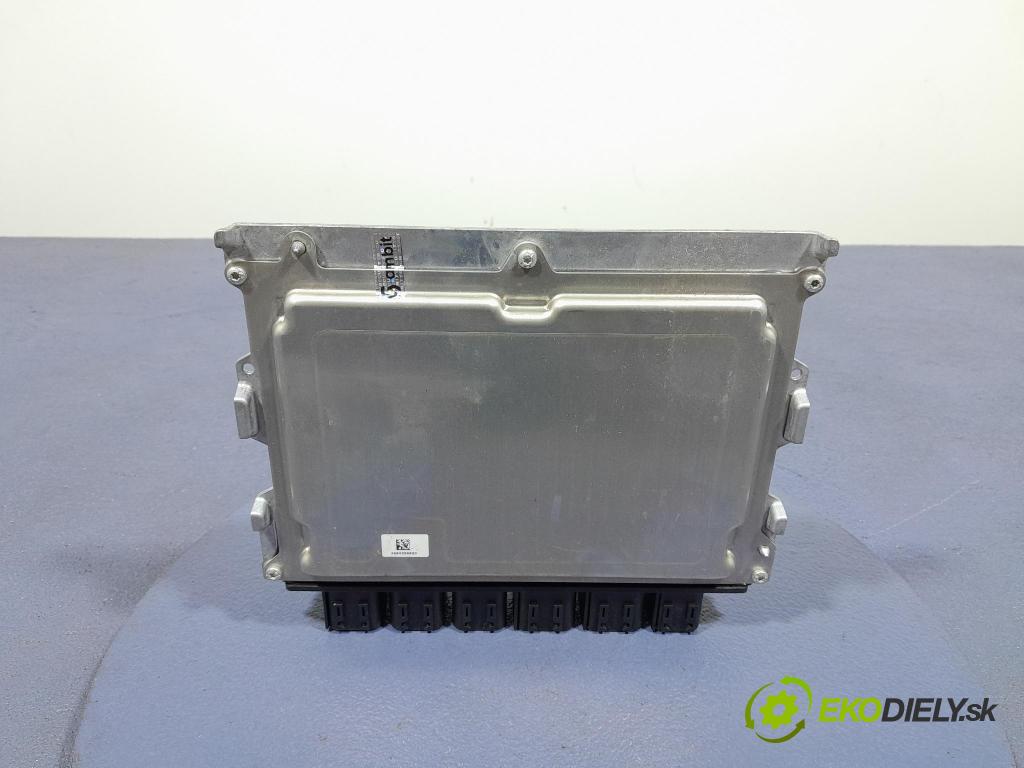 Bmw X6 2023 riadiaca jednotka Motor: 7102358