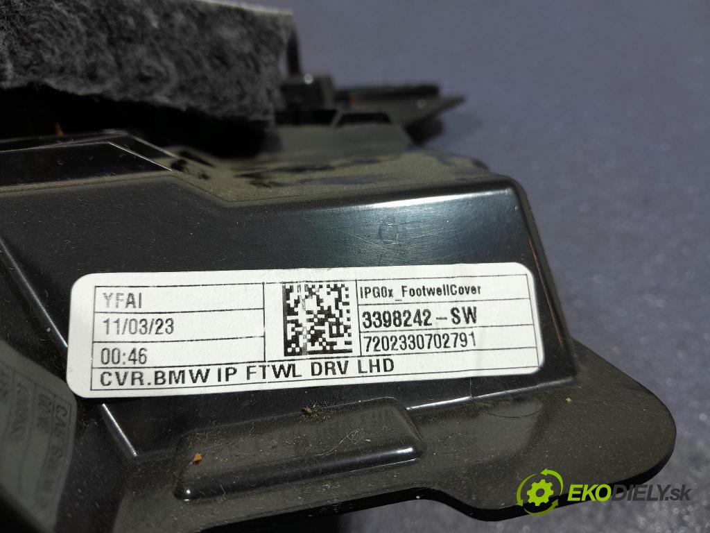 Bmw X6 2023 kryt Plast: Interiéry: 9399369