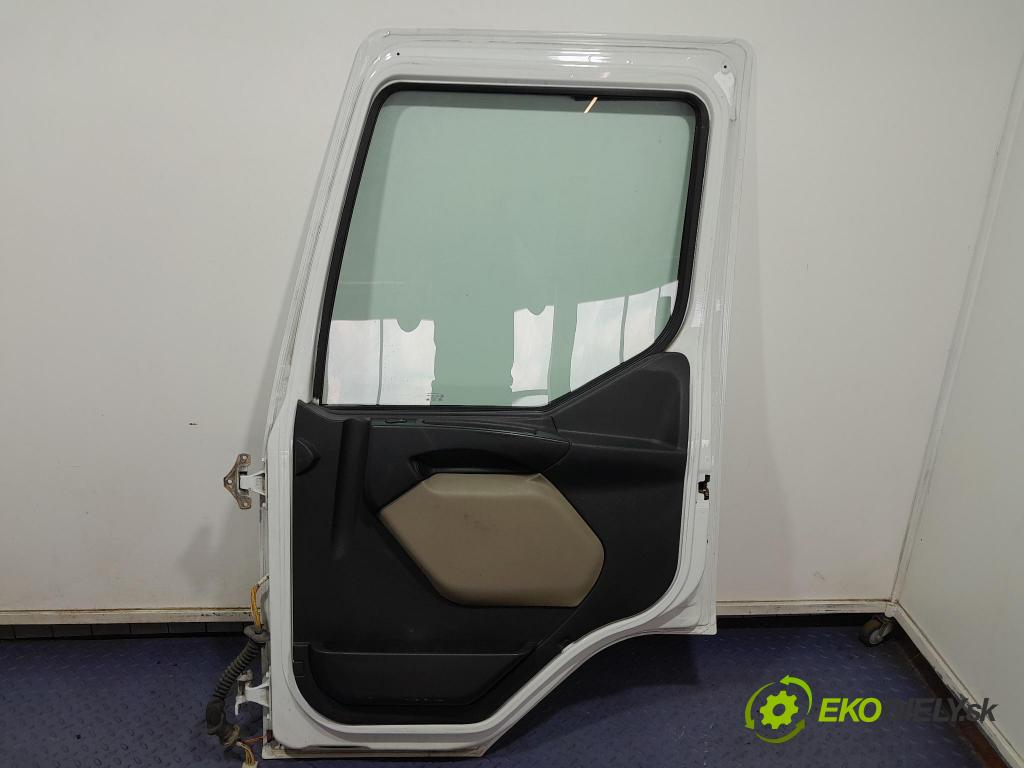 Renault Midlum 2011 dvere Predné pravé