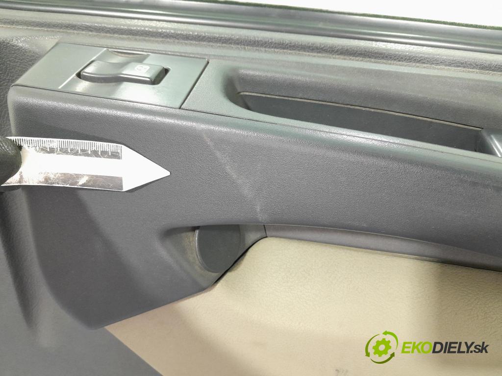 Renault Midlum 2011 dvere Predné pravé