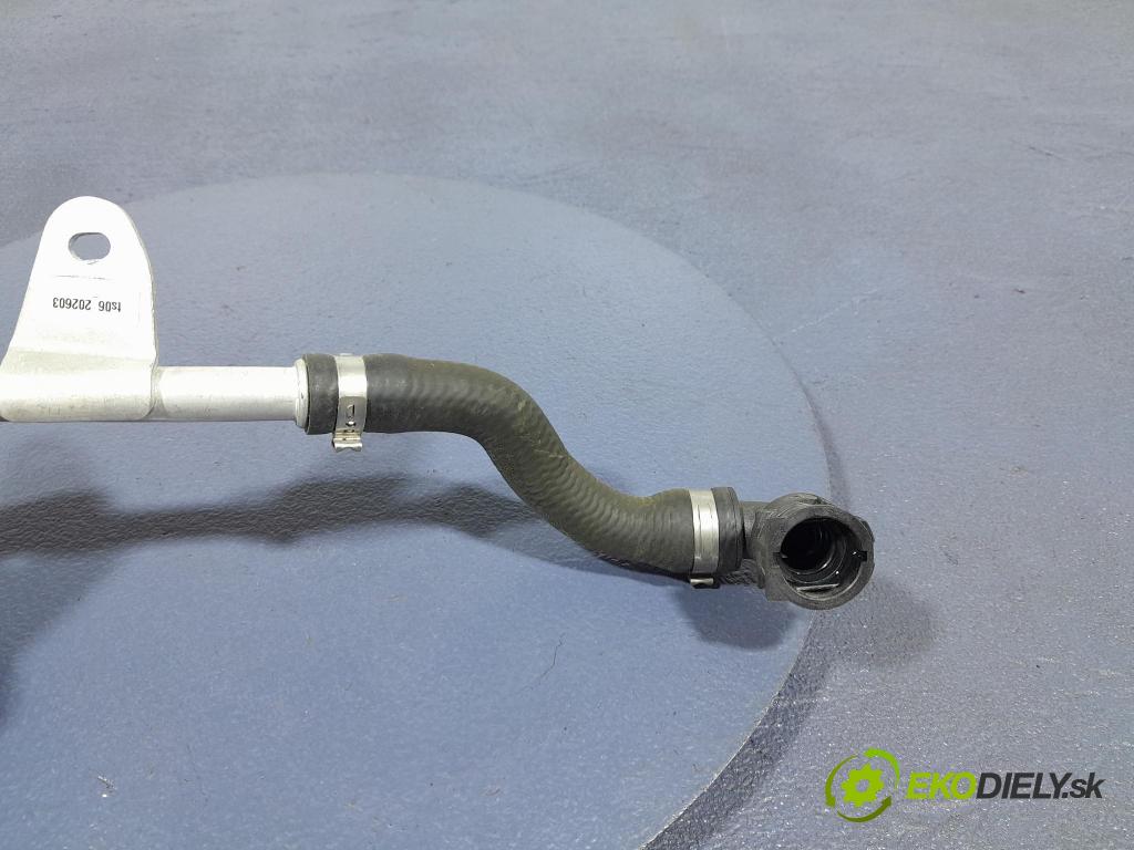 Bmw X6 2023 trubka Chladič: 8598364