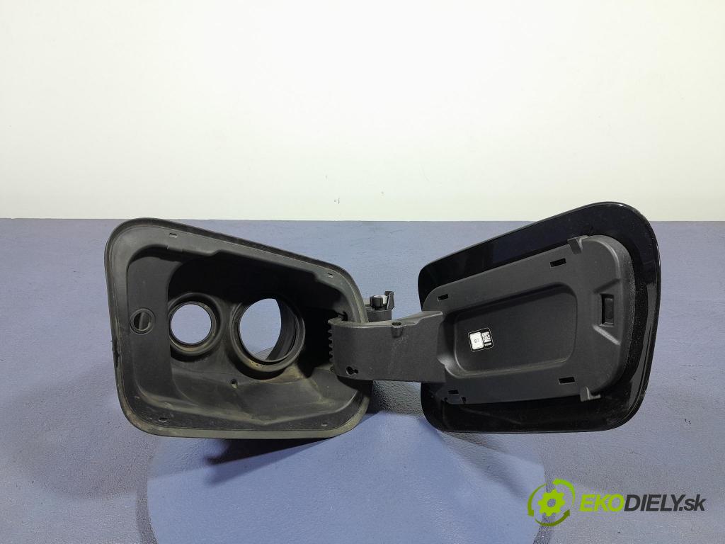 Bmw X6 2023 Klapka nádrže paliva 7440019