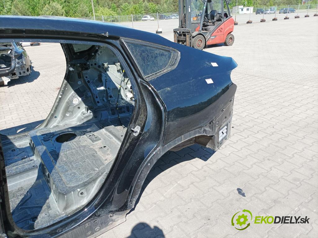 Bmw X6 2023 blatnik Zad: Levý: