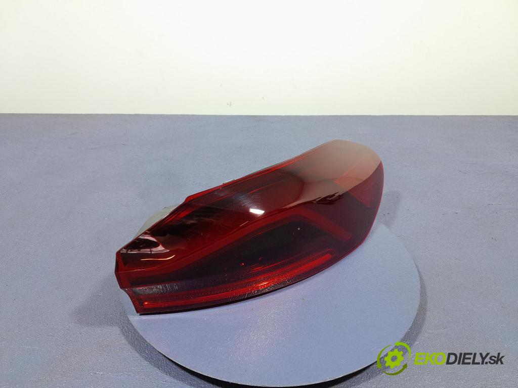 Bmw X6 2023 svetlo / reflektor zad Prava: Vonkajsia: 7421114