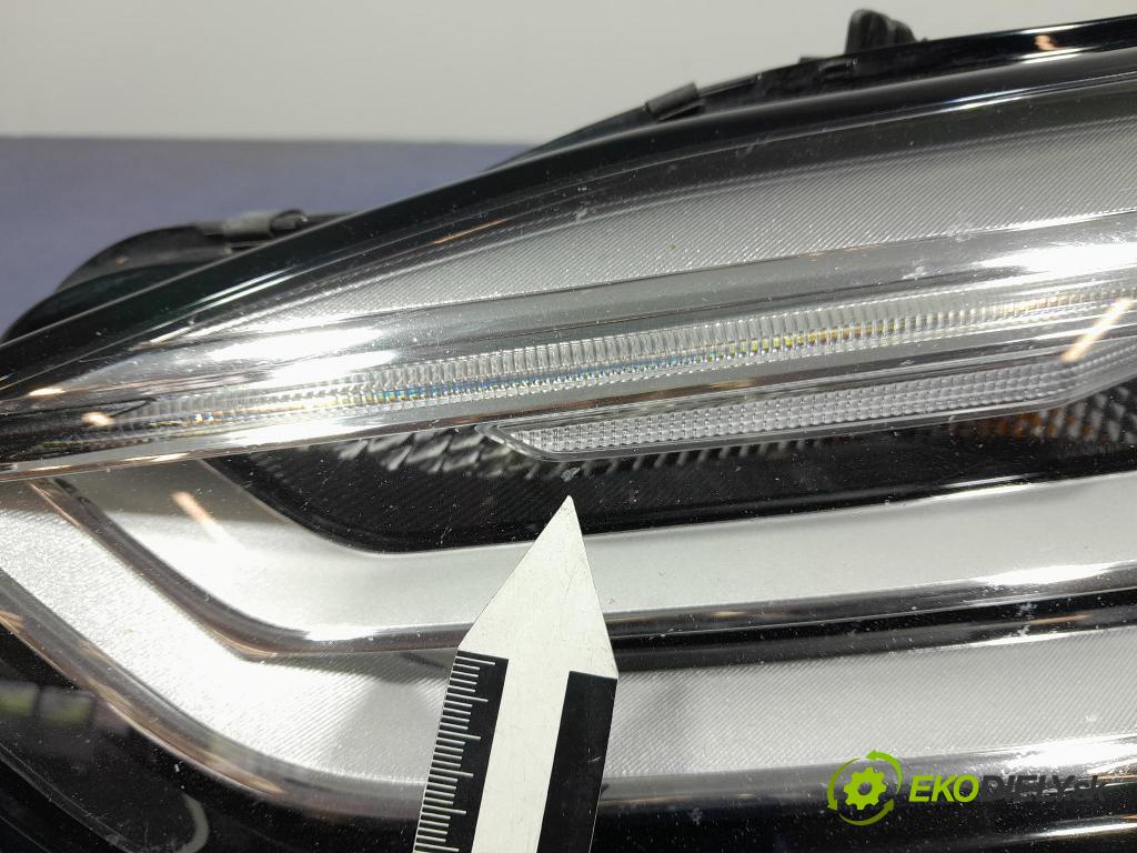 Audi A5 2018 Reflektor: Vľavo: 8W6941005C