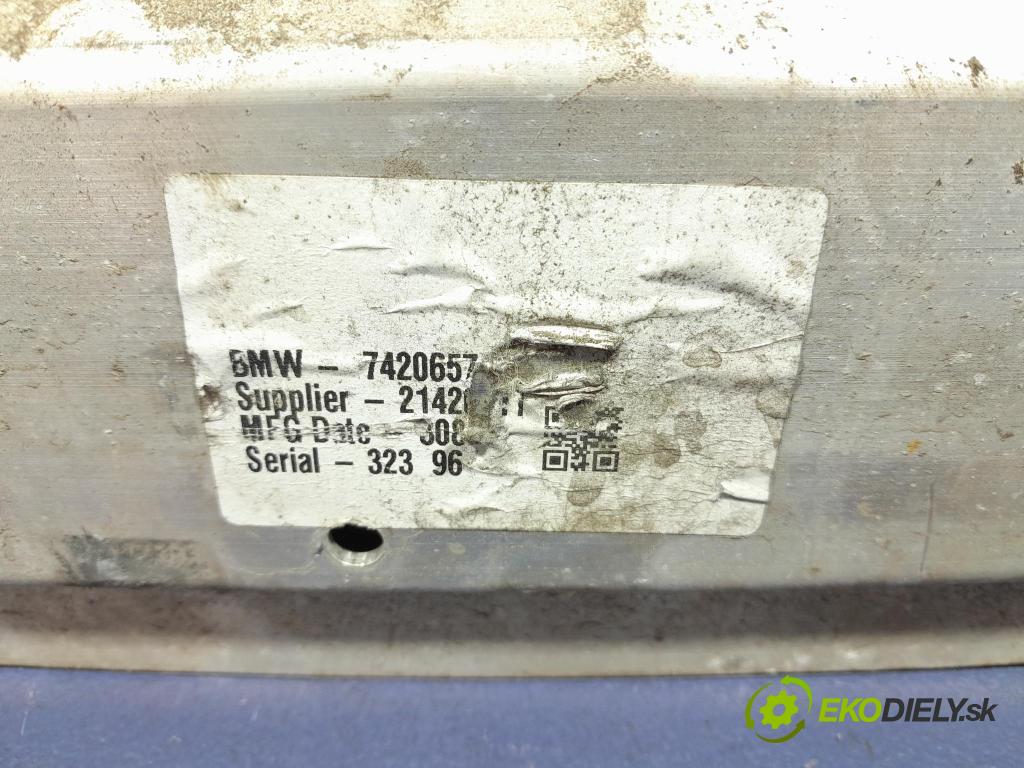 Bmw X6 2023 výstuha narazník zad 7420657