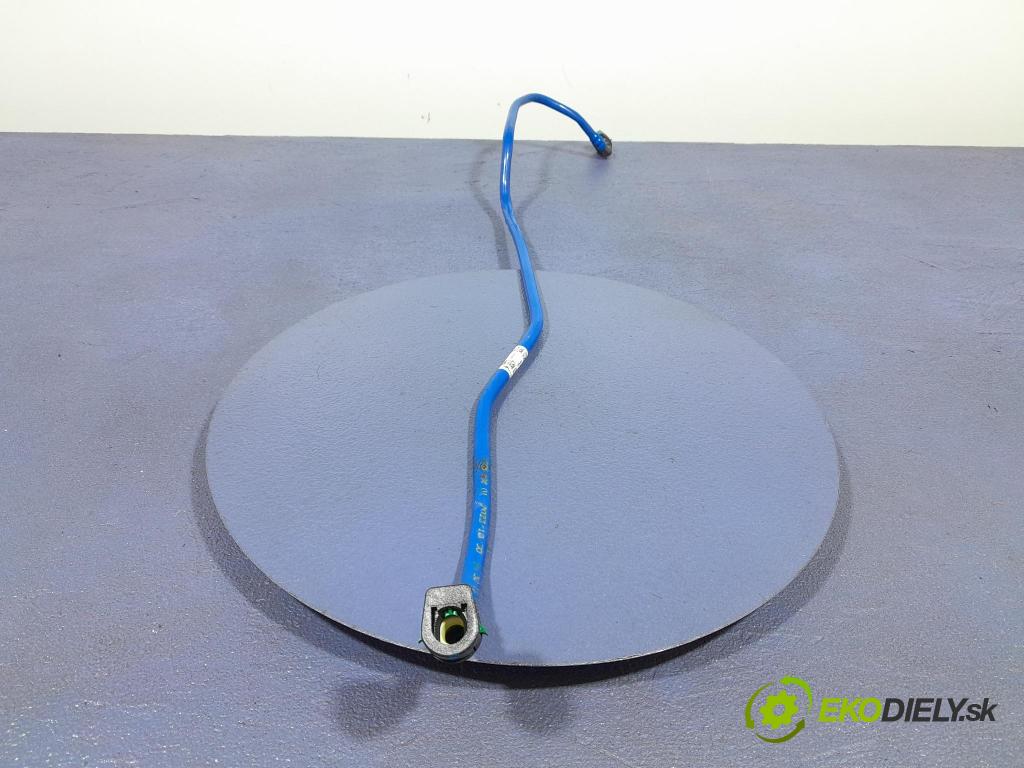 Bmw X6 2023 trubka Paliva: 9895498