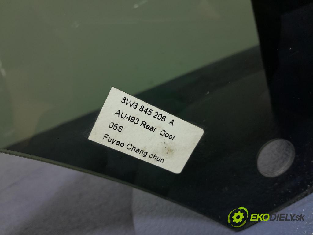 Audi A5 2018 sklo dveře Zad: Práva: 8W8845206A