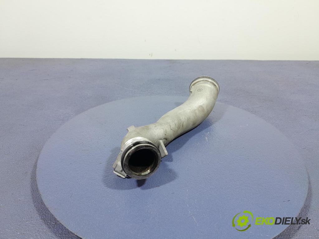 Bmw X6 2023 trubka Vzduch: 8596272