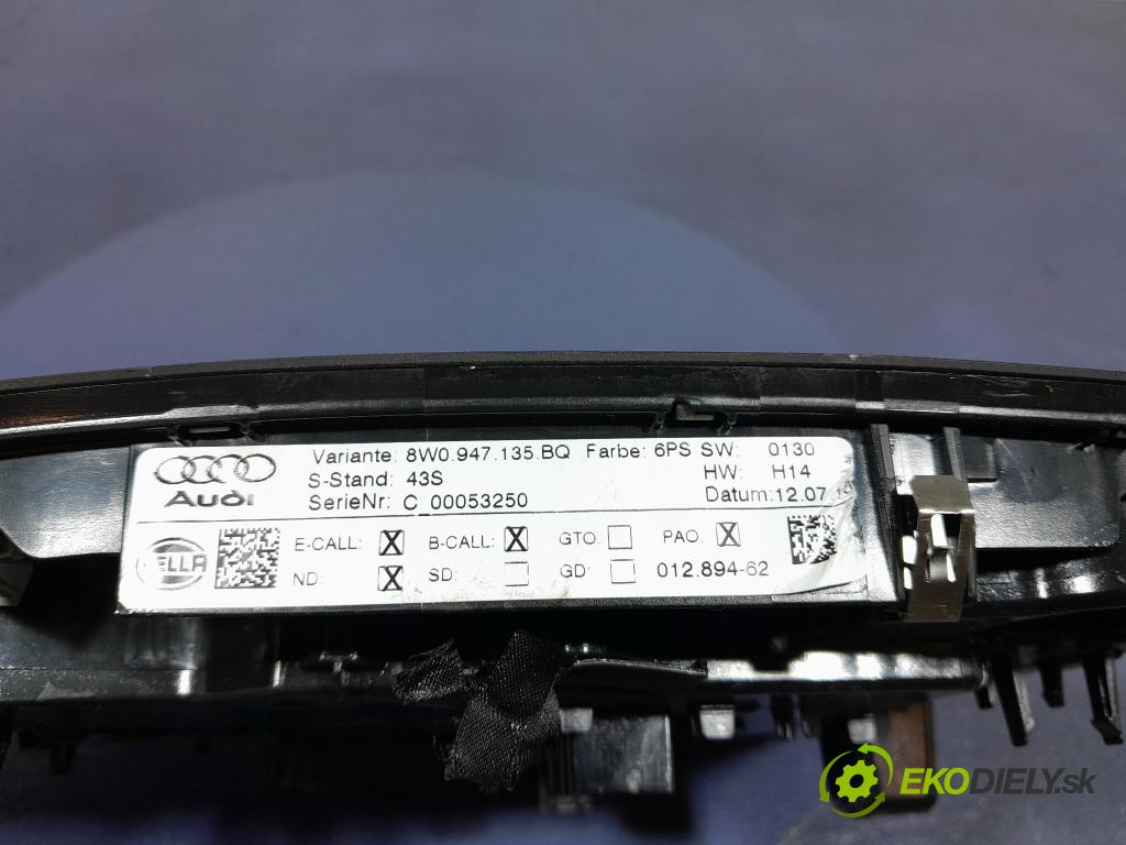 Audi A5 2018 Lampy Uvnitř 8W0947135BQ