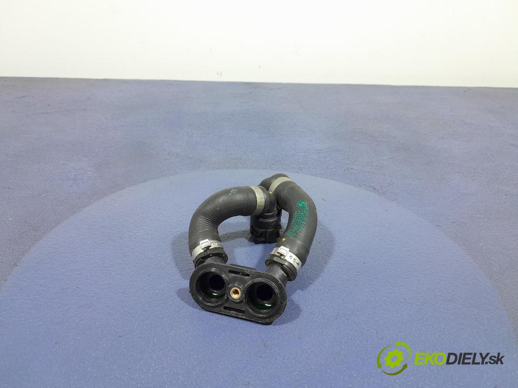 Bmw X6 2023 trubka Chladič: 8780517