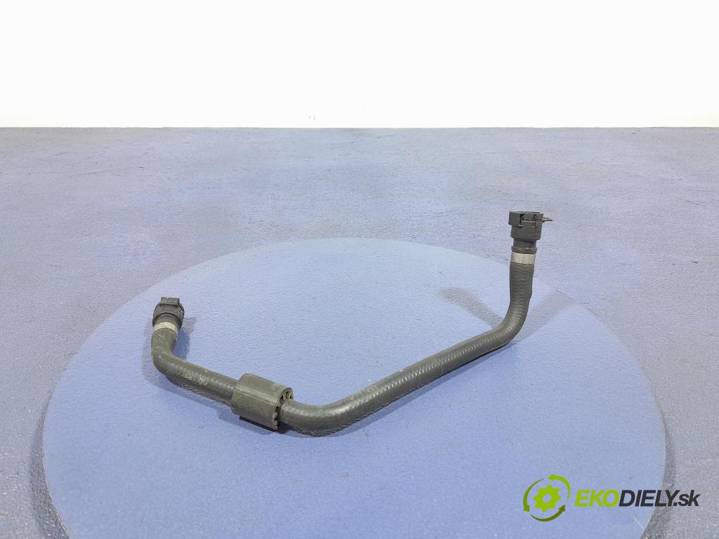 Bmw X6 2023 trubka Chladič: 8598056