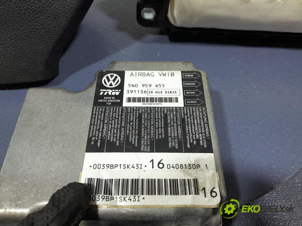 Vw Passat 2008 kokpit,přistrojova deska 3C1857003QT