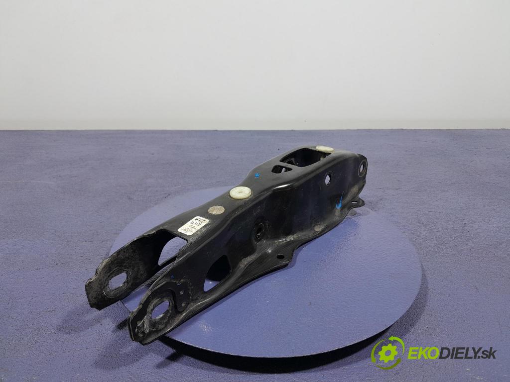 Bmw X6 2023 Zad: v pravo: 6878031