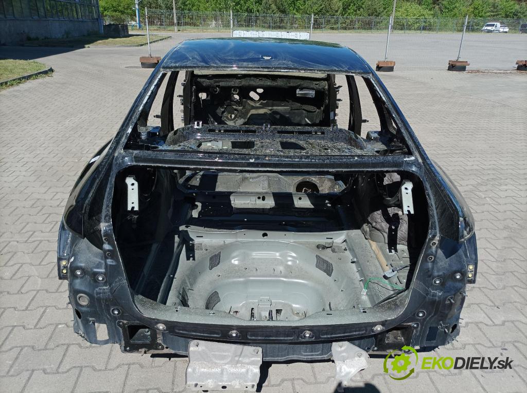 Audi A6 0 blatnik Zad: Levý: