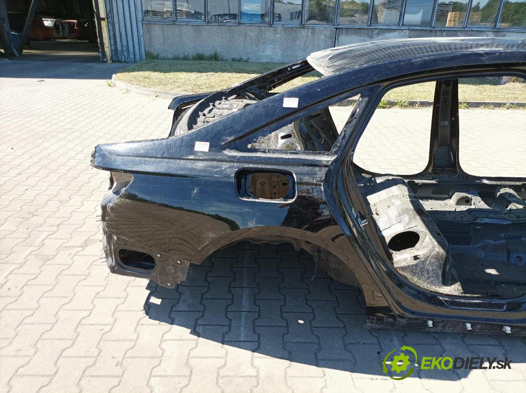 Audi A6 0 blatnik Zad: v pravo: