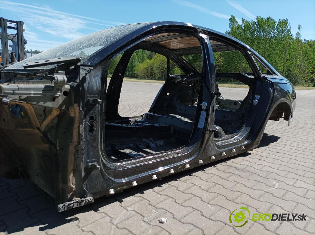 Audi A6 0 práh Levý: